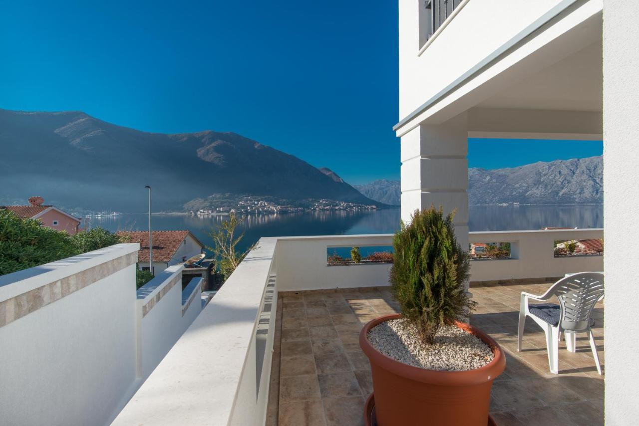 Villa Rossa Kotor Luaran gambar
