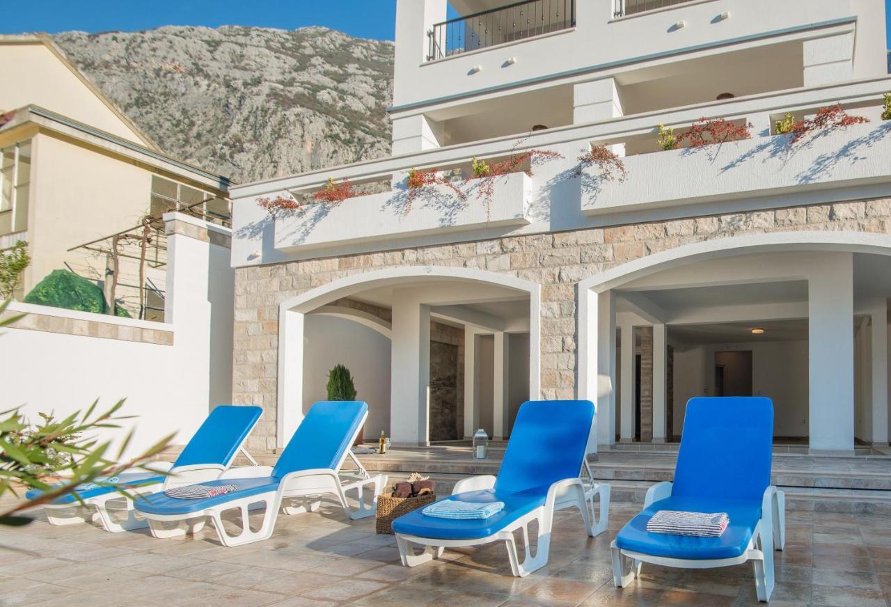 Villa Rossa Kotor Luaran gambar