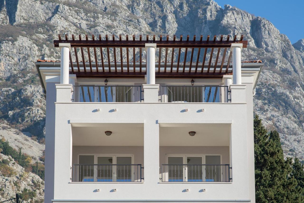 Villa Rossa Kotor Luaran gambar