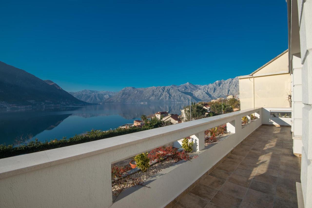 Villa Rossa Kotor Luaran gambar