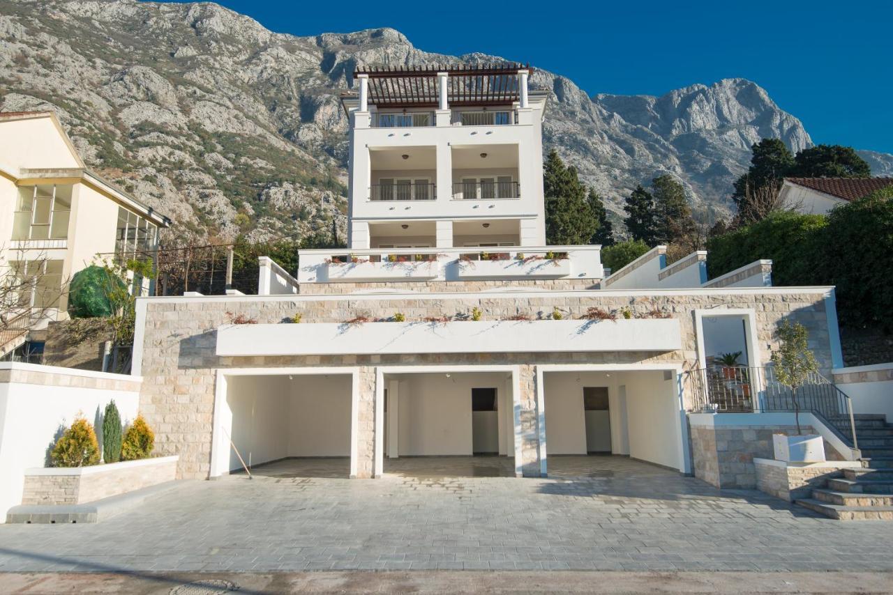 Villa Rossa Kotor Luaran gambar