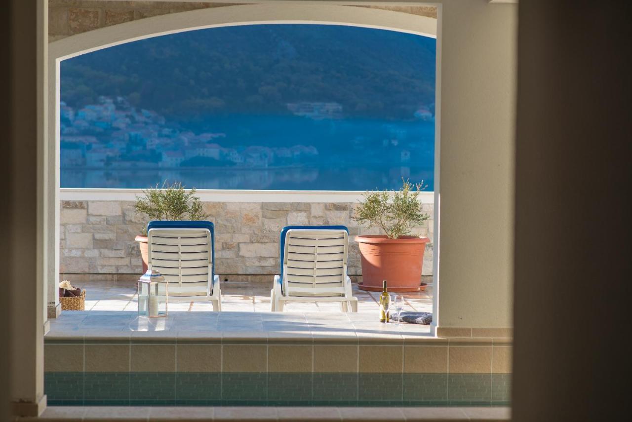 Villa Rossa Kotor Luaran gambar