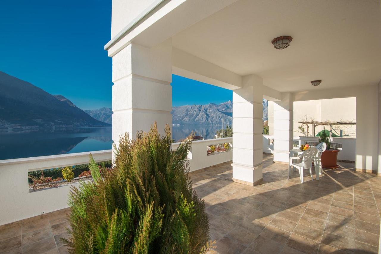 Villa Rossa Kotor Luaran gambar