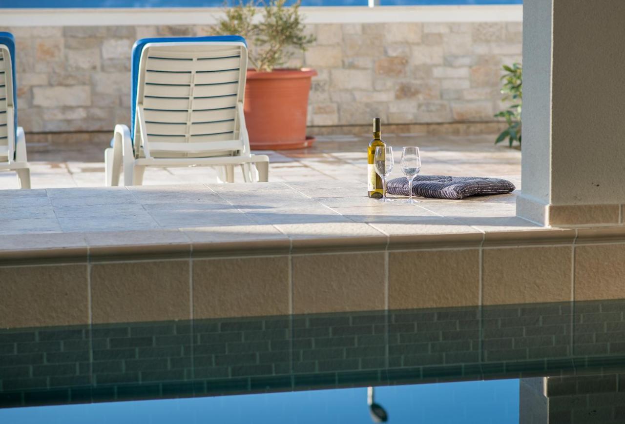 Villa Rossa Kotor Luaran gambar