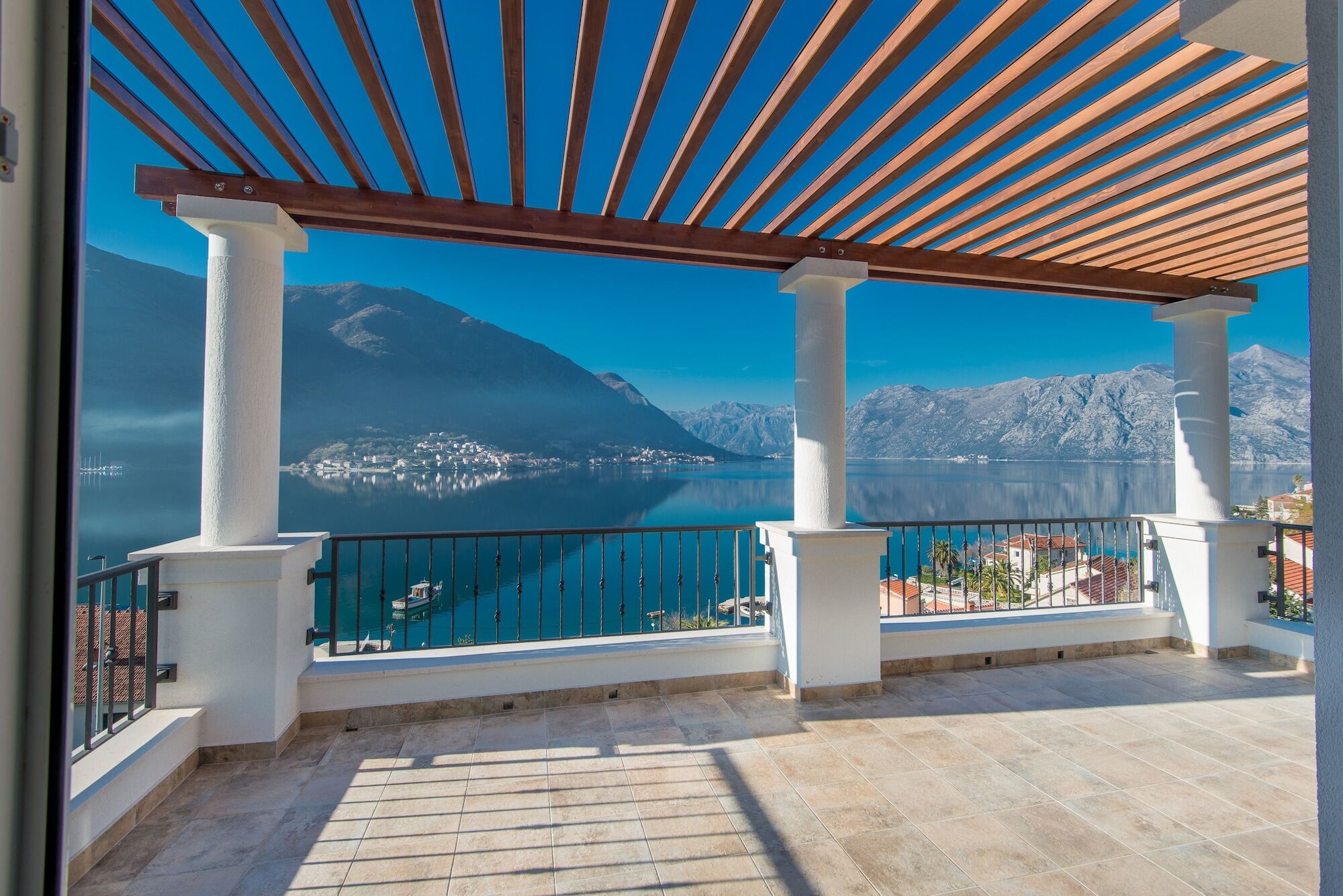 Villa Rossa Kotor Luaran gambar
